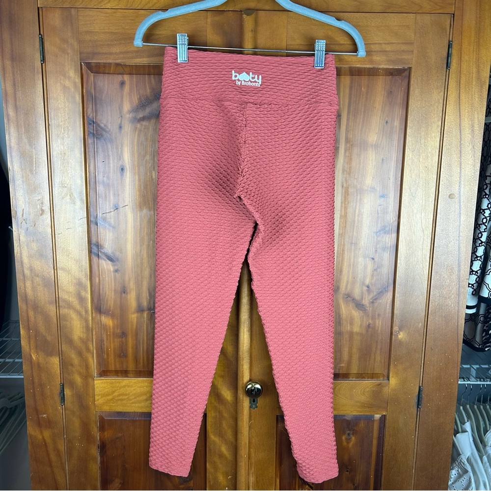 Booty by Brabants Croc Textured Comfy Athletic Athleisure Leggings Gym